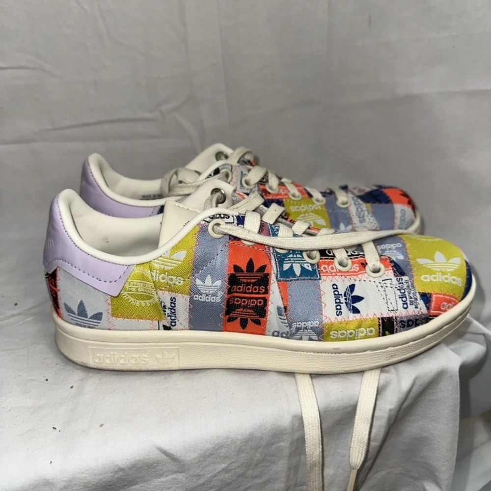 Rare Adidas Die Marke Mit Den 3 Streifen Women's Size 5  Canvas Shoes